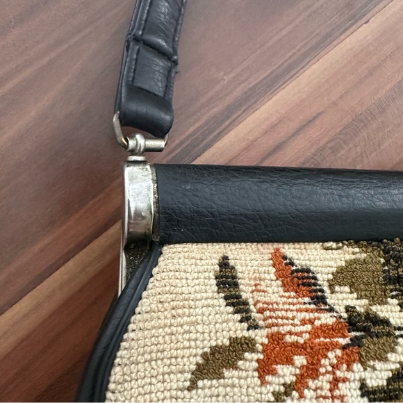 Vintage Floral Carpet Bag - Picture 7 of 12